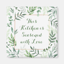 Köket är märkt med kylskåp i Kärlek