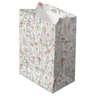 Kokett feminint rosa äng med vilda blommor