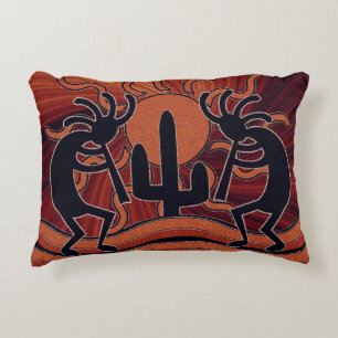 Kokopelli i solnedgång med kaktusSouthwestdesign Prydnadskudde