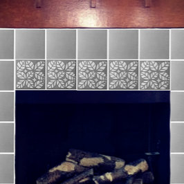 Köksbricka, Grått och vit ovat löv Kakelplatta