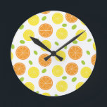 Köksfrukt och Orange av citrusfrukter i Medelhavet Rund Klocka<br><div class="desc">Den här roligten med orangar,  citroner och druvor kommer säkert att frigöra utrymme. Det fungerar särskilt bra i kök.</div>