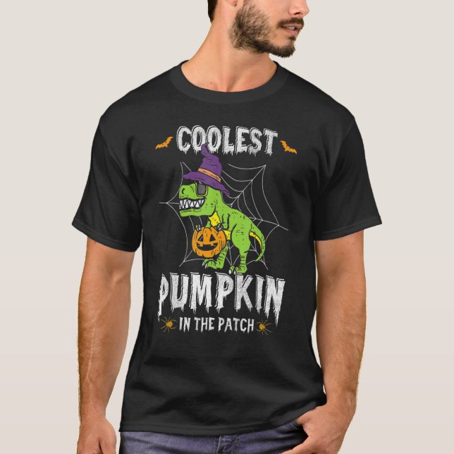 Kol Pumpkin in Patch Dinosaur Halloween VI T Shirt (Framsida)