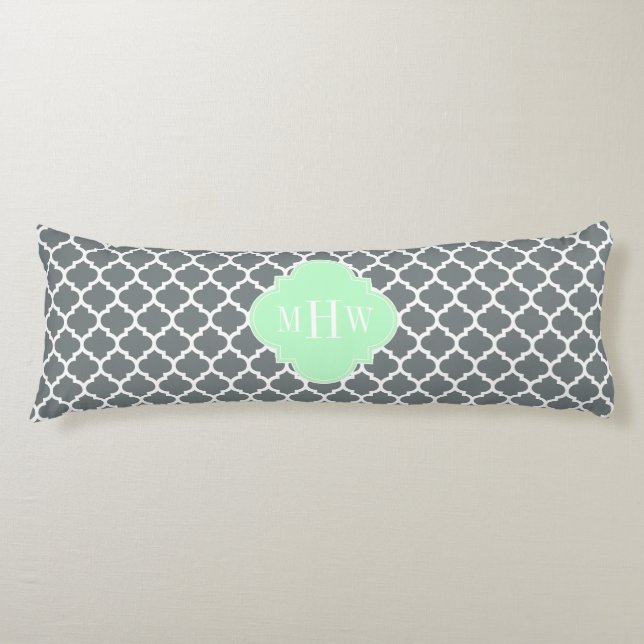Kolgrå Vit Marockansk #5 Mint Namn Monogram Kroppskudde (Framsidan)