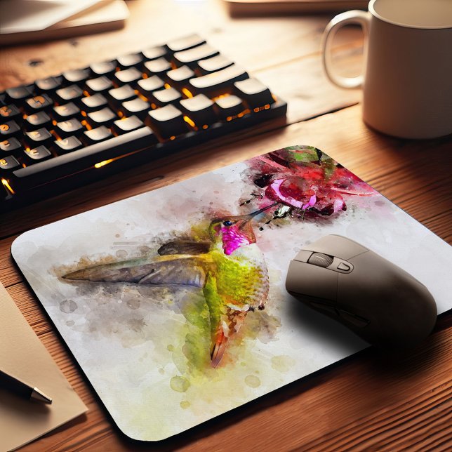 Kolibri som dricker nektar från rosa blomma i akva musmatta (Hummingbird Feeding on Pink Flower Watercolor. Mouse Pad)