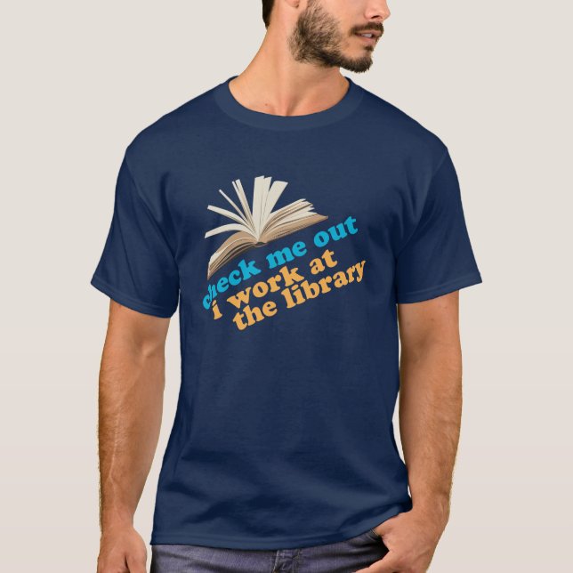 Kolla in mig i bibliotek tee (Framsida)