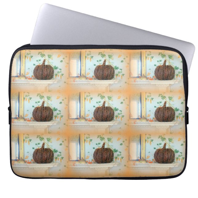 kolonialpumpa basket laptop sleeve (Framsidan)