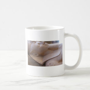 Kolossal limestonestaty av Ramses II Memphis Kaffemugg