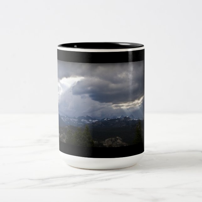 Kolossala sjöarMInarets beskådar Två-Tonad Mugg (Center)