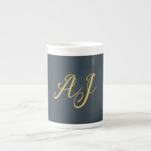 Kolvask Guld Färg Monogram Professionell Initial Benporslin Mugg