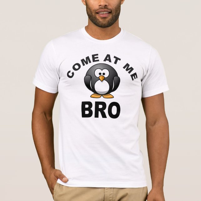 KOM AT ME BRO T-SHIRT (Framsida)