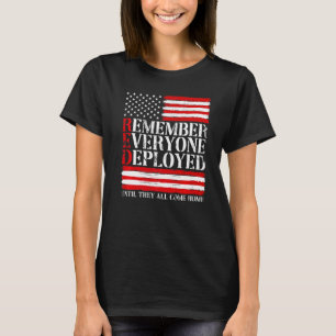 Kom ihåg alla Veteran Deployd RED Fredag Retr T Shirt