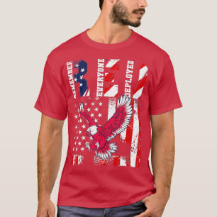 Kom ihåg alla Veteran Deployed RED Fredag (73) T Shirt