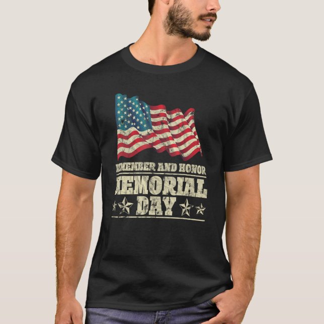 Kom ihåg och hedra minnesdagen Amerikanska Flagga T Shirt (Framsida)