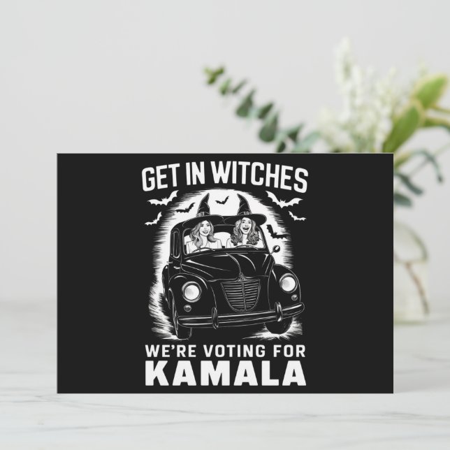 Kom in på Witches Vi röstar för Kamala Halloween Inbjudningar (Stående Fram)