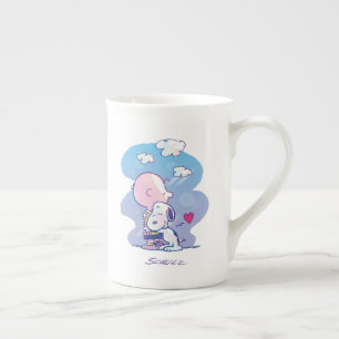 Komfort och säkerhet Charlie & Snoopy Hug Benporslin Mugg