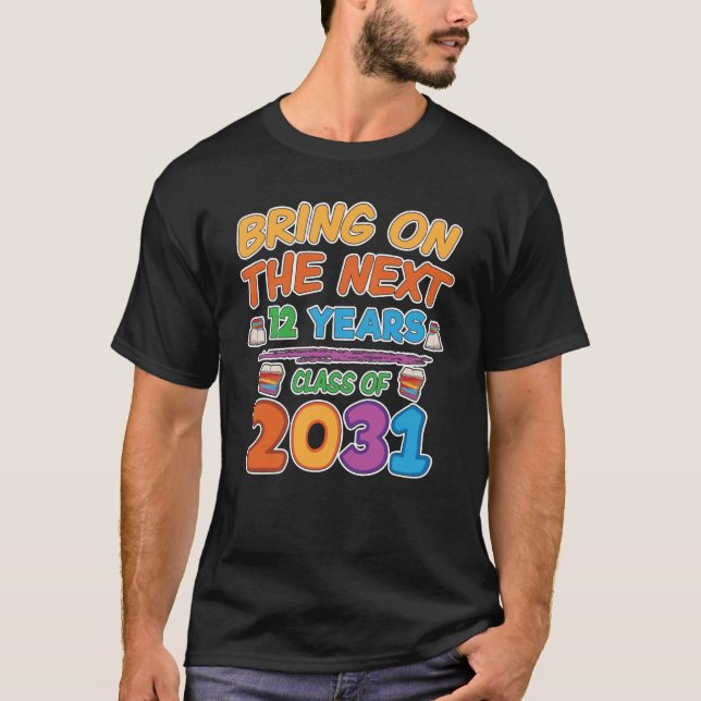 Komma med på nästa 12 år klassificerar back to t shirt (Framsida)