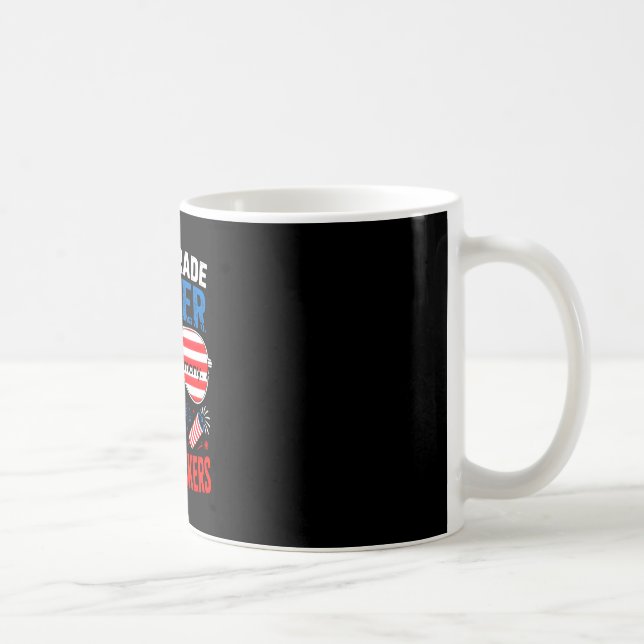 Kommer byta syster mot smällare rolig 4e juli kaffemugg (Höger)