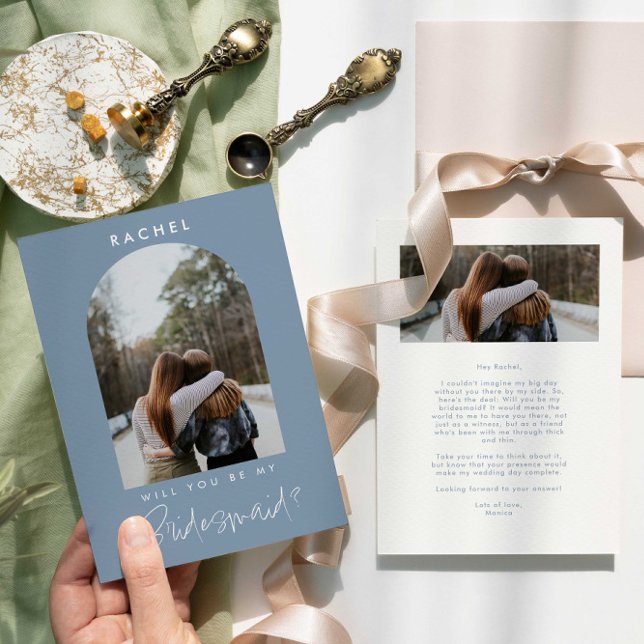 Kommer du att bli min Bridesmaid Dusty Blue Photo  (Skapare uppladdad)