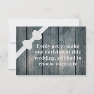 Kommer du att bli min Groomsman? Wooden Background Inbjudningar