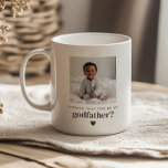 Kommer du att bli min gudfader Photo Frieri? Kaffemugg<br><div class="desc">Tittar för ett sött och meningsfullt sätt att be en älskad att vara din baby gudfar? Denna moderna, minimalistiska utformning från mugg är perfektens väg att gå! Oavsett om du frågar en familjemedlem eller nära vänner, hjälper den här etiketten dig att skapa ett hjärtligt ögonblick som de kommer att uppskatta...</div>