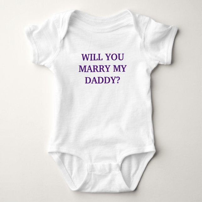 KOMMER DU ATT MARRY MIN DADDY? - Baby Onsie Tee (Framsida)