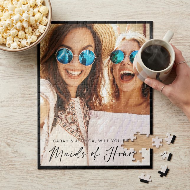 Kommer du att vara mitt Maid of honor? Trendig-skr Pussel (Will You Be My Maids of Honor? Proposal Photo Jigsaw Puzzle)