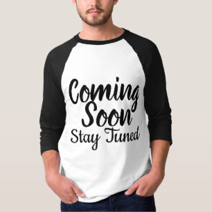 "Kommer Snart Håll Ut" Typografi Raglan T-shirt