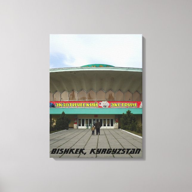 Kommunistisk arkitektur Circus, Bishkek Frunze Canvastryck (Framsida)