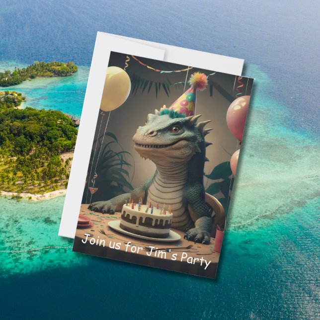 Komodo Dragon sitta vid bord med födelsedagstårta Inbjudningar (Skapare uppladdad)