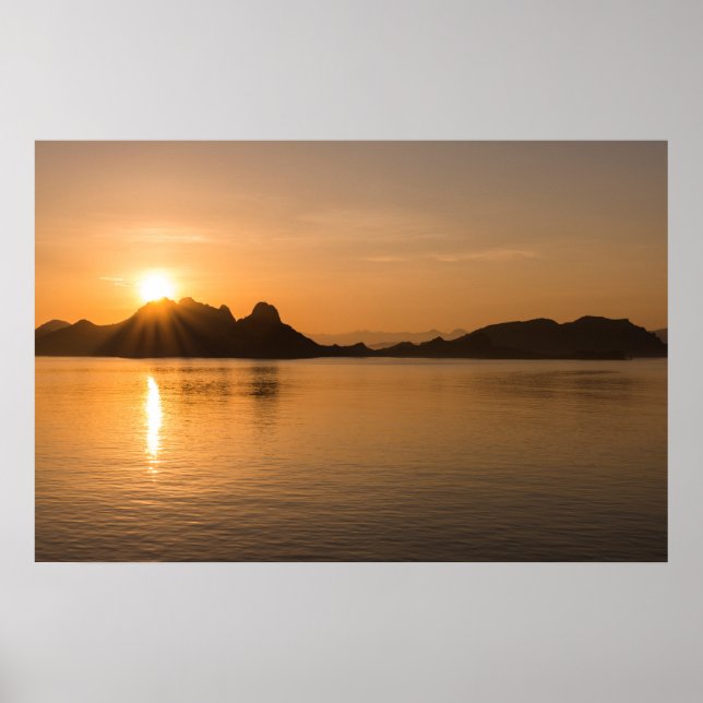 Komodoöarna vid solnedgång poster (Framsidan)