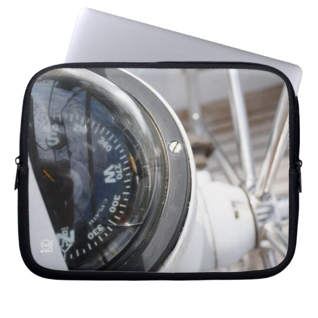 Kompas dat de richting geeft aan een avontuur.  laptop fodral (Framsidan)