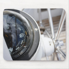 Kompas dat de richting geeft aan een avontuur.  musmatta