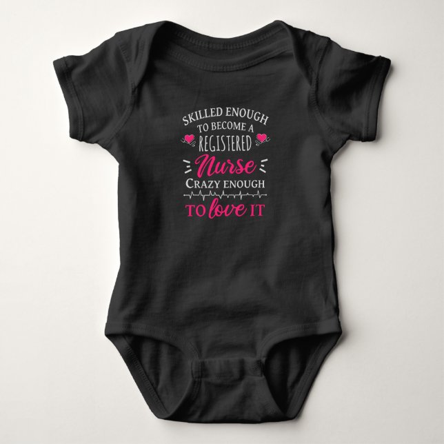 Kompetent nog att bli en registrerad sjuksköterska t shirt (Framsida)