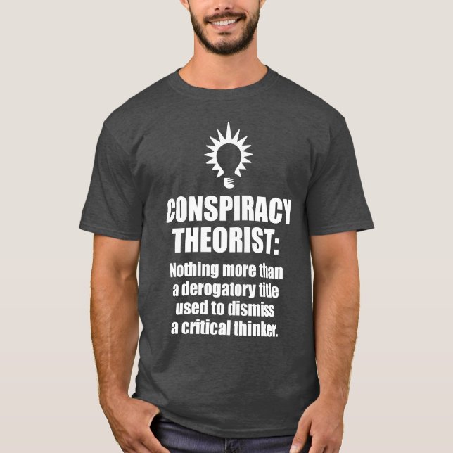 KomplottTheoristdefinition Tee Shirt (Framsida)