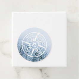 Komprimera stjärnornas emblem i monogram vintergry gåvor etiketter