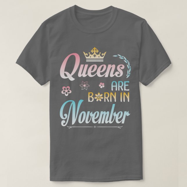 Kön föds upp i november Grattis på födelsedagen ti T Shirt (Design framsida)