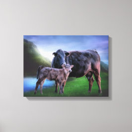 Kon och kalv i Sjö av Tranquil i Rolling Backe Canvastryck