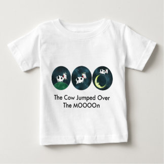 Kon snubblade över MOOOn T-shirt
