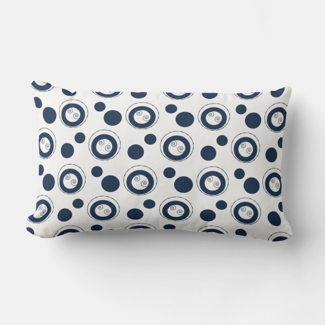 Koncentriska marinblått och silver cirklar polka lumbarkudde (Framsida)