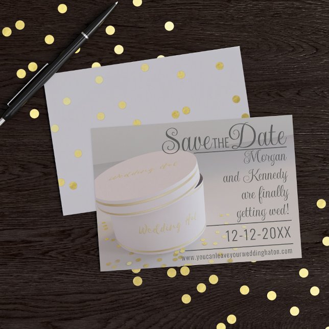 Konfetti bröllop för snabbruta sparar datuminbjuda spara datumet (Add your wedding details to this wedding hat box themed Save the Date)