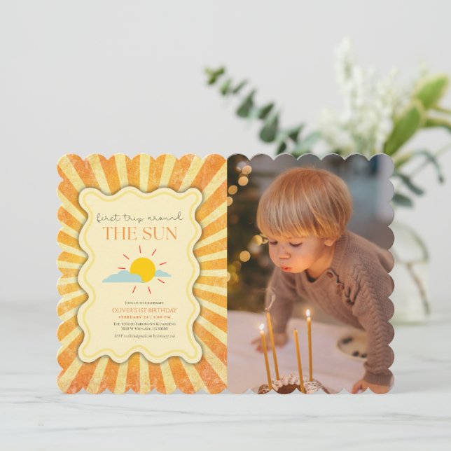 Könsneutral Första resa runt sol födelsedag Inbjudningar (Stående Fram)