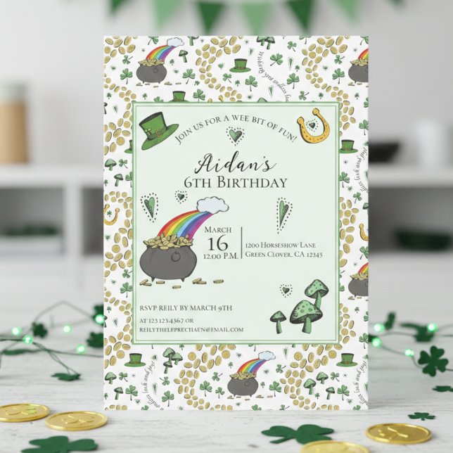 Könsneutral grön St. Patricks dag barnkalas Inbjudningar (Cute St Patrick's Day Kids Birthday Invitations. Pattern of Irish Lucky Green Shamrocks, Hearts)