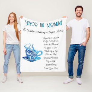 Konstblåkaffe Kopp med snurrande Mönster Fleecefilt