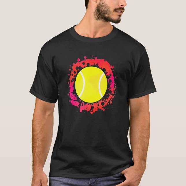 Konstgjord Cheerful Tennis Artwork T Shirt (Framsida)