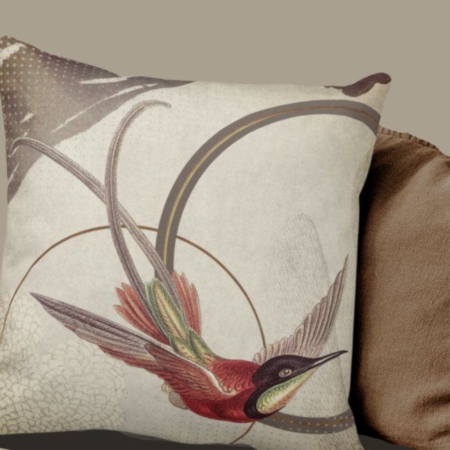 Konstgjord hummingbird-design i Beige | Taupe Kudde (Skapare uppladdad)