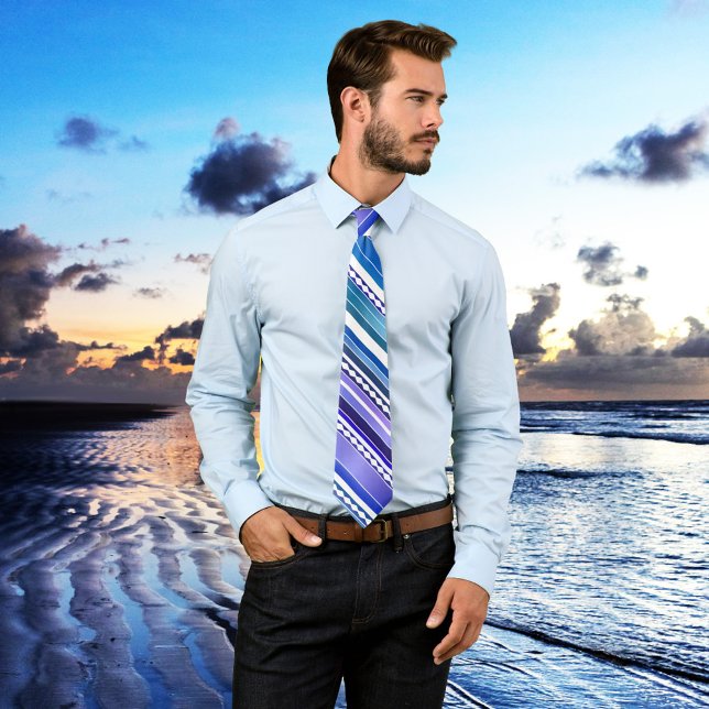Konstgjord Lila av blåskalet med vitt stripe Slips (Modern tie featuring an artistic abstract striped pattern in teal, blue and purple with white.)