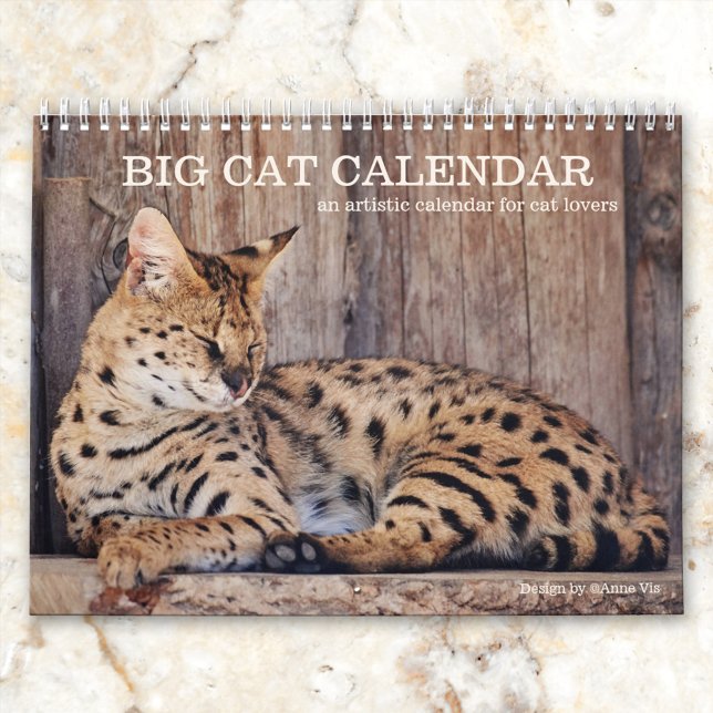Konstgjord stor kattkalender kalender (A personalized calendar for cat lovers featuring images and paintings of big cats)