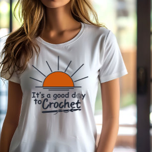 konstig krona t shirt