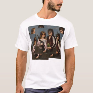 Konstiga familjfoto - koppla ihop med papegojan! t-shirt