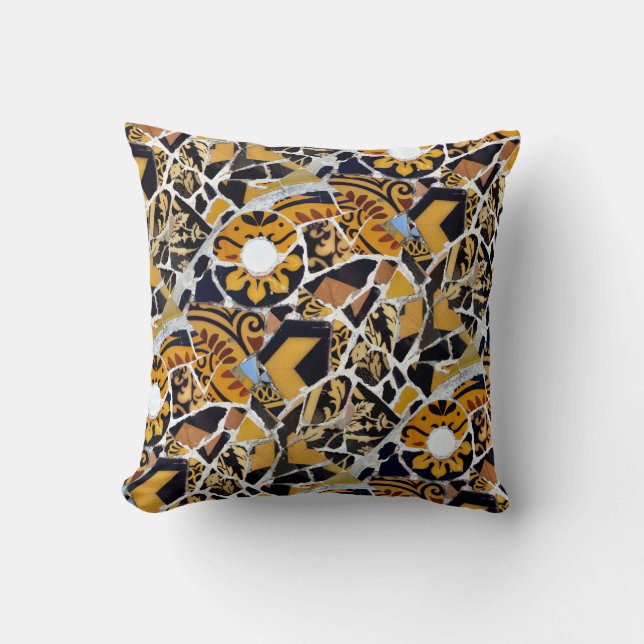 Konstnärlig Collage av den brutna Belägga med Kudde (Framsida)